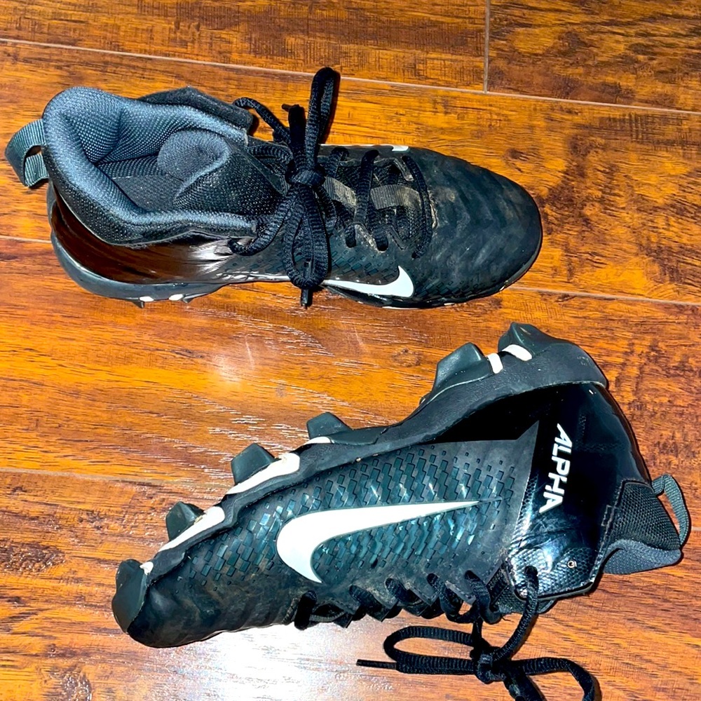 Football cleats